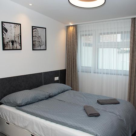 Luxury Cozy 2 Bdr Downtown Apt.7 Будапеща Екстериор снимка